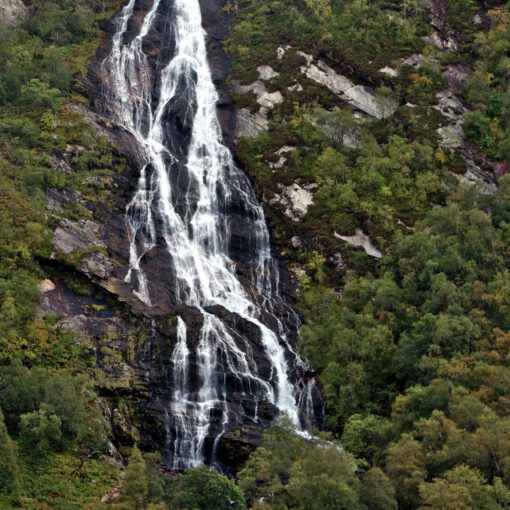 An den Steall Falls