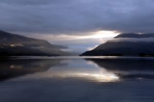 Sonnenaufgang über dem Loch Leven