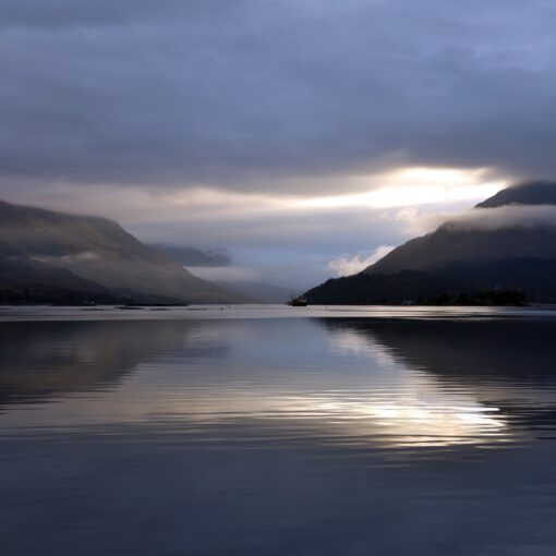 Sonnenaufgang über dem Loch Leven