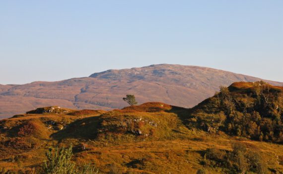 Landschaft bei Glenfinnan im Abendlicht