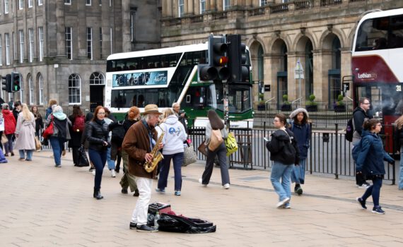 Straßenmusiker in der Princes Street