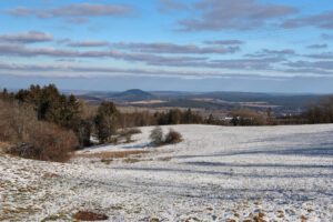 Blick nach Osten - Singer Berg, Langewiesen, ICE-Ilmtalbrücke